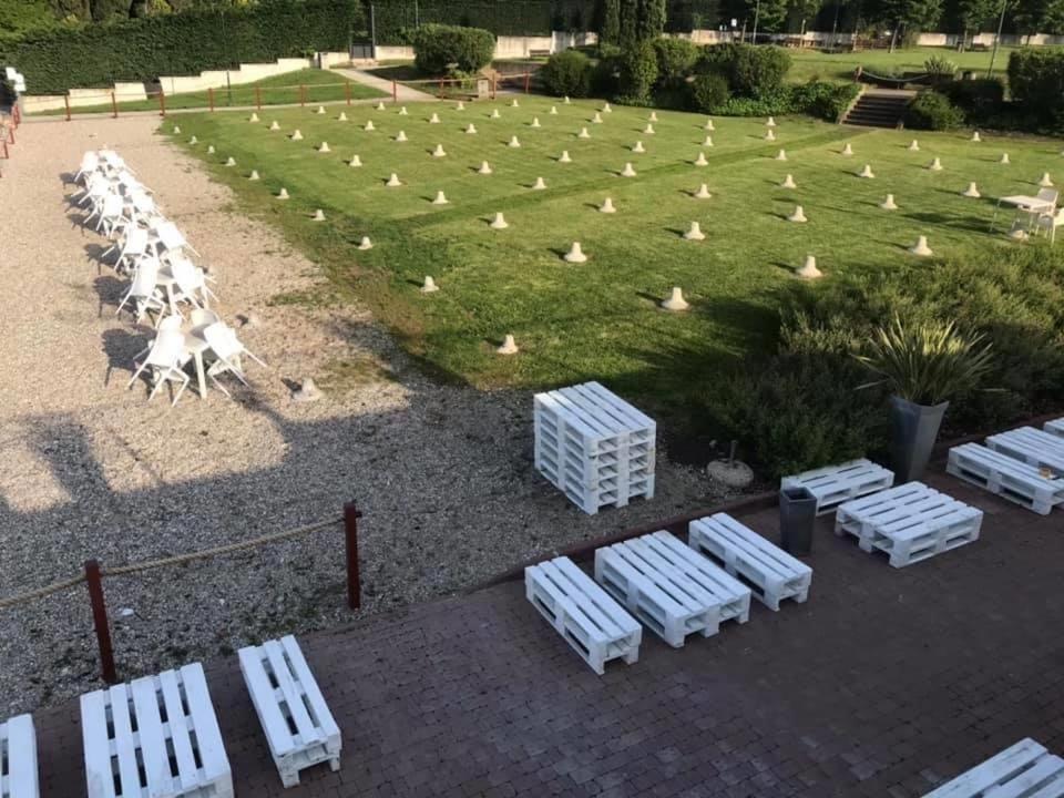 Appartamento Casa Vacanze Spiaggia D'Oro Desenzano del Garda Eksteriør bilde