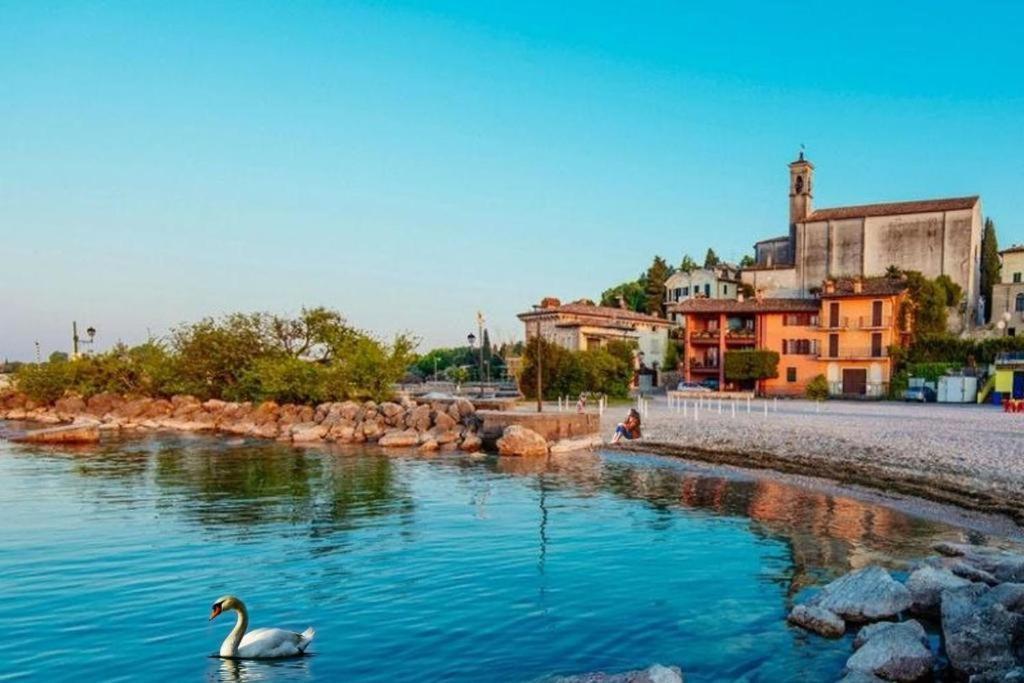 Appartamento Casa Vacanze Spiaggia D'Oro Desenzano del Garda Eksteriør bilde