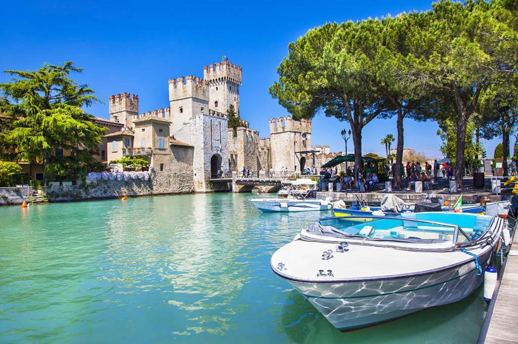 Appartamento Casa Vacanze Spiaggia D'Oro Desenzano del Garda Eksteriør bilde