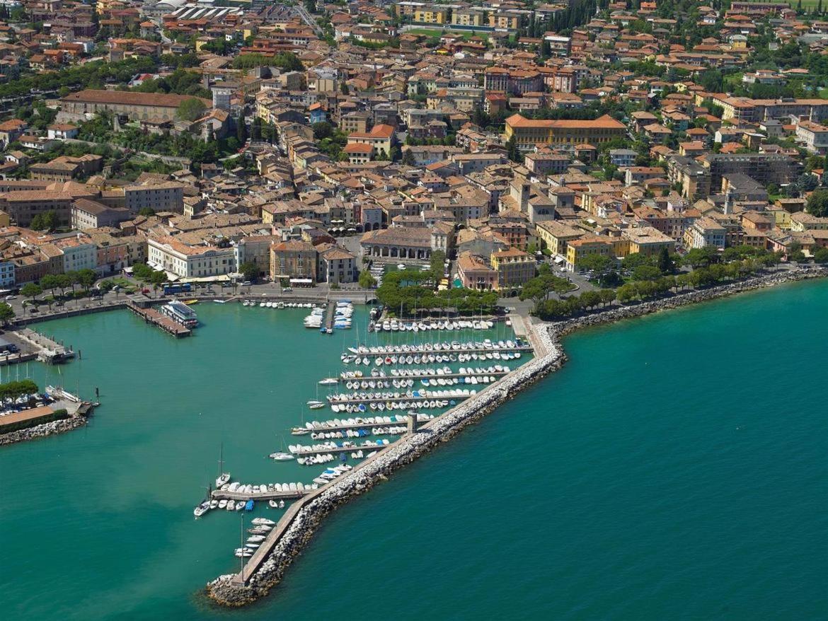 Appartamento Casa Vacanze Spiaggia D'Oro Desenzano del Garda Eksteriør bilde